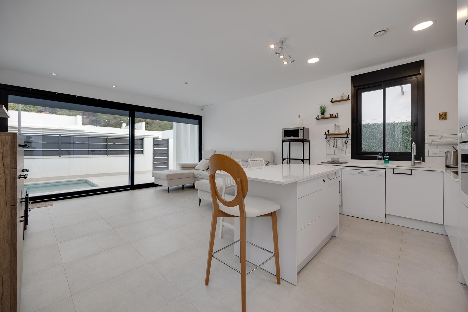 Villa for sale in Pinar De Campoverde, Alicante, Spain