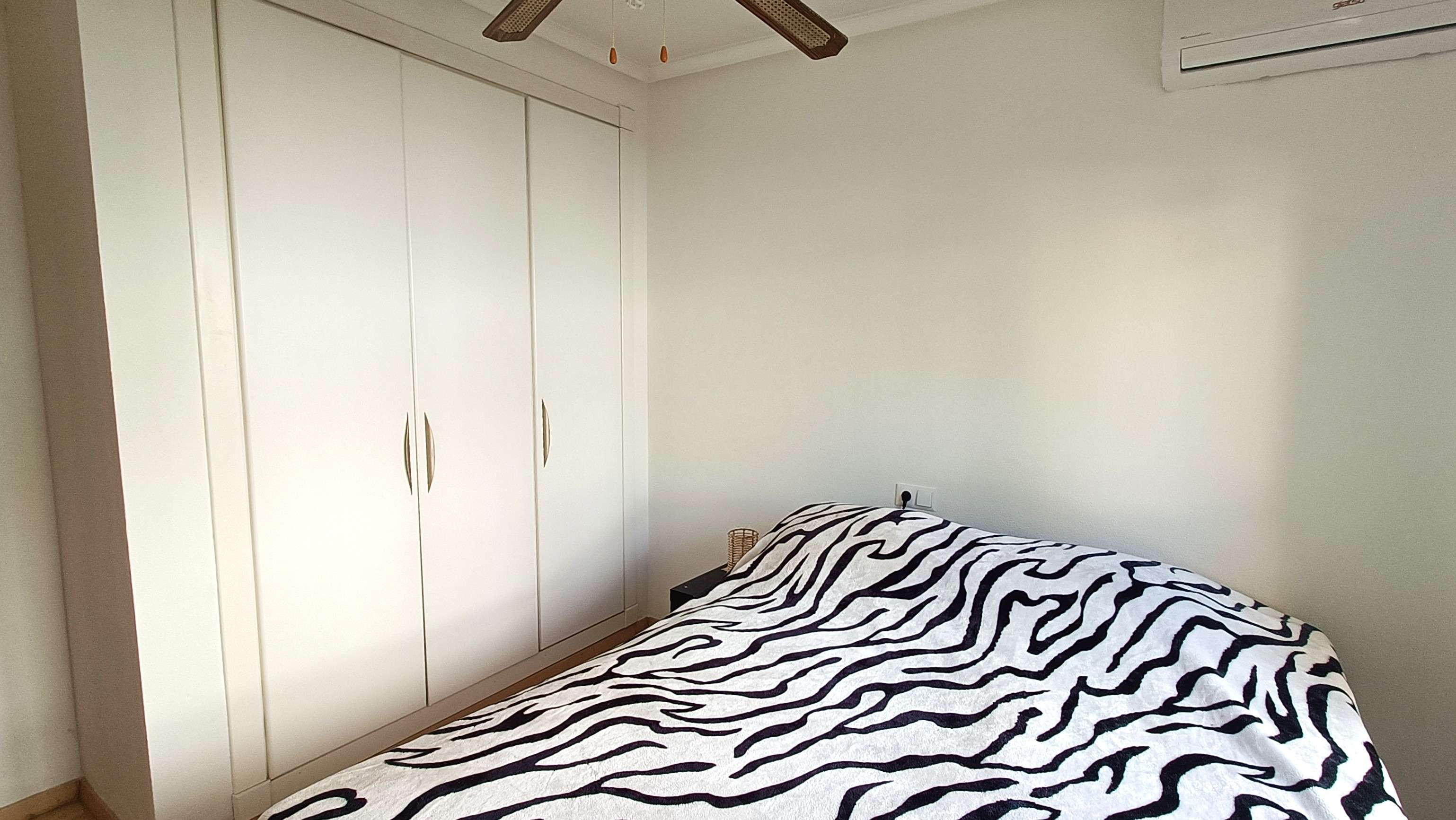 Villa for sale in Algorfa, Alicante, Spain