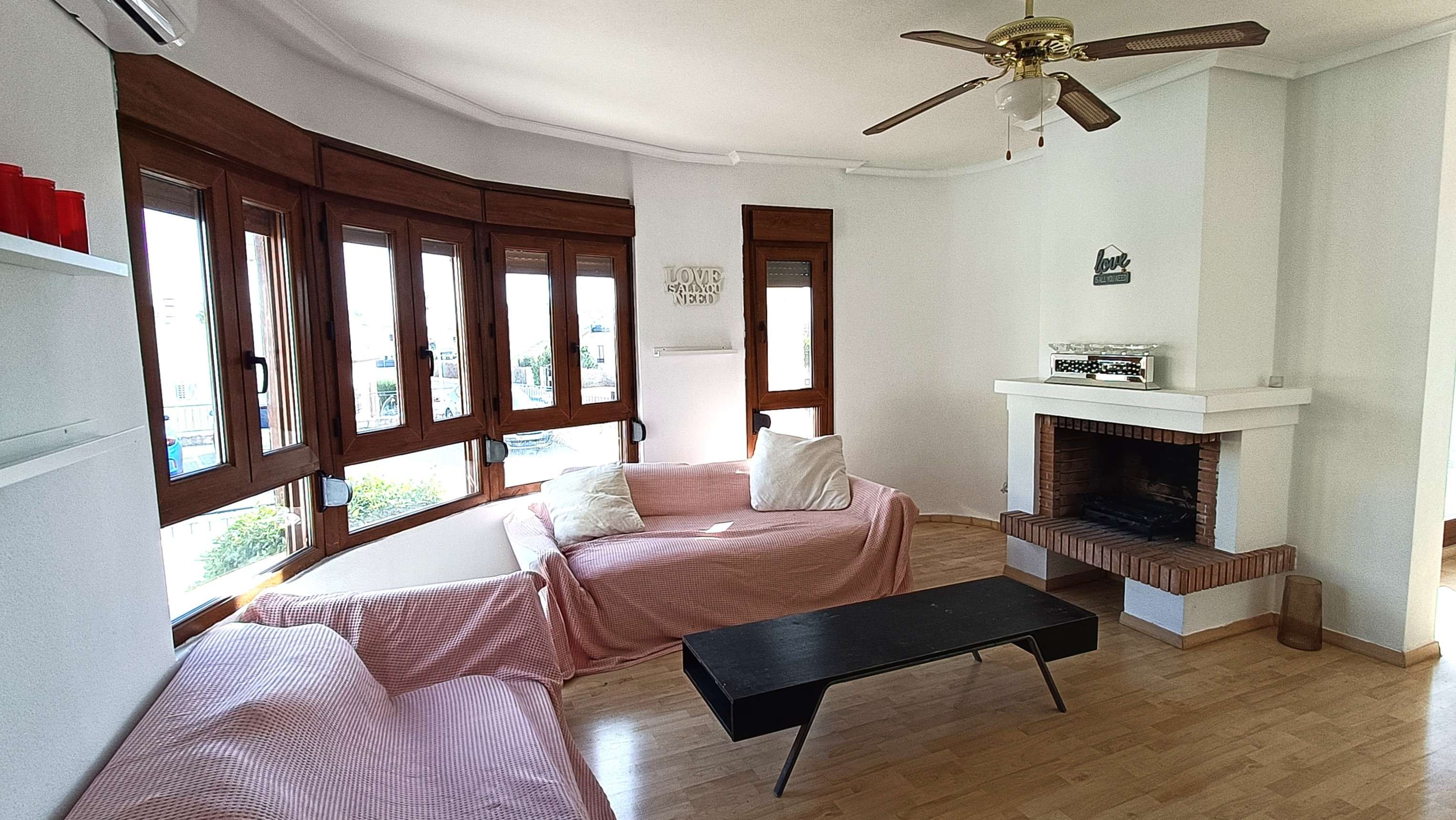 Villa for sale in Algorfa, Alicante, Spain