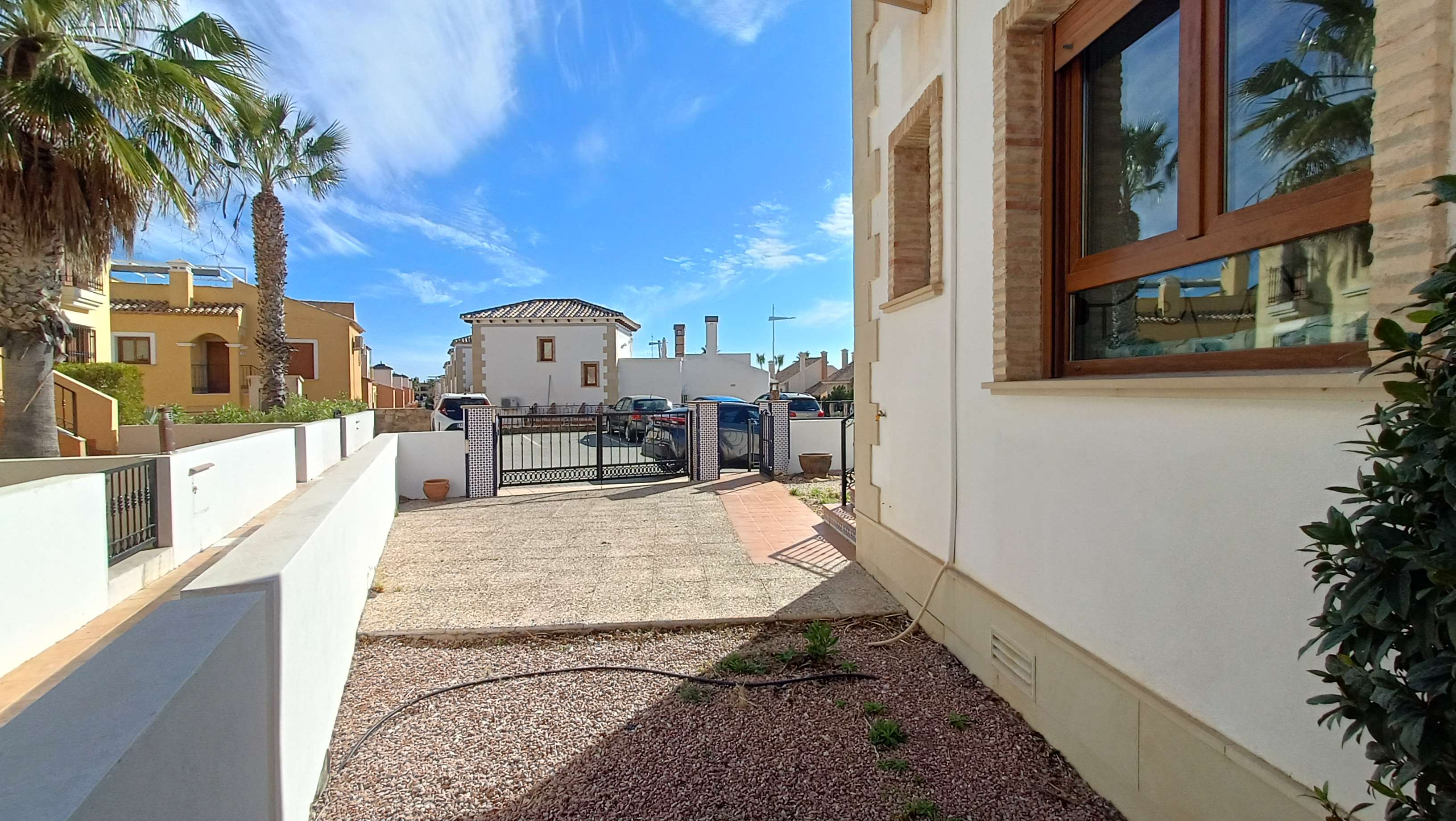 Villa for sale in Algorfa, Alicante, Spain