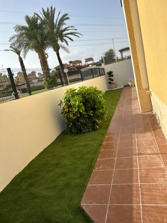 Villa for sale in Lo Crispin, Alicante, Spain