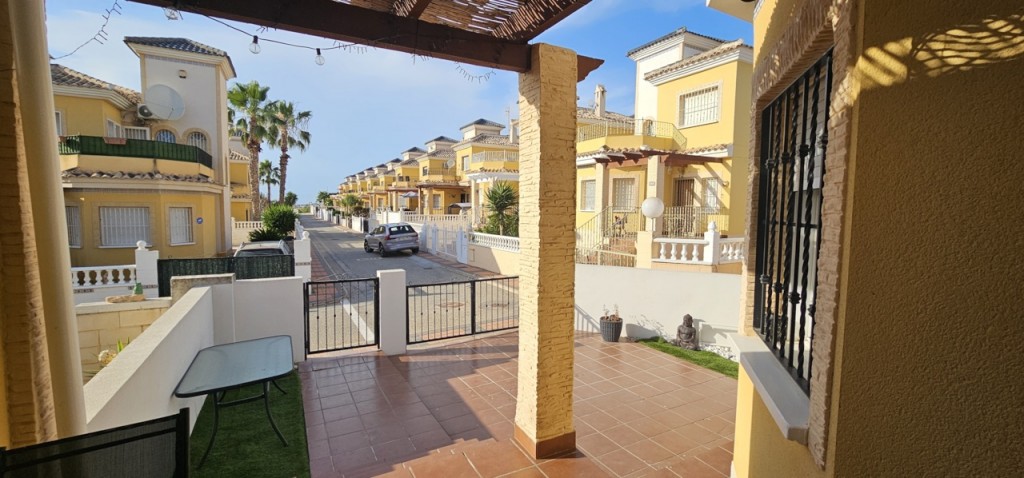 Villa for sale in Lo Crispin, Alicante, Spain