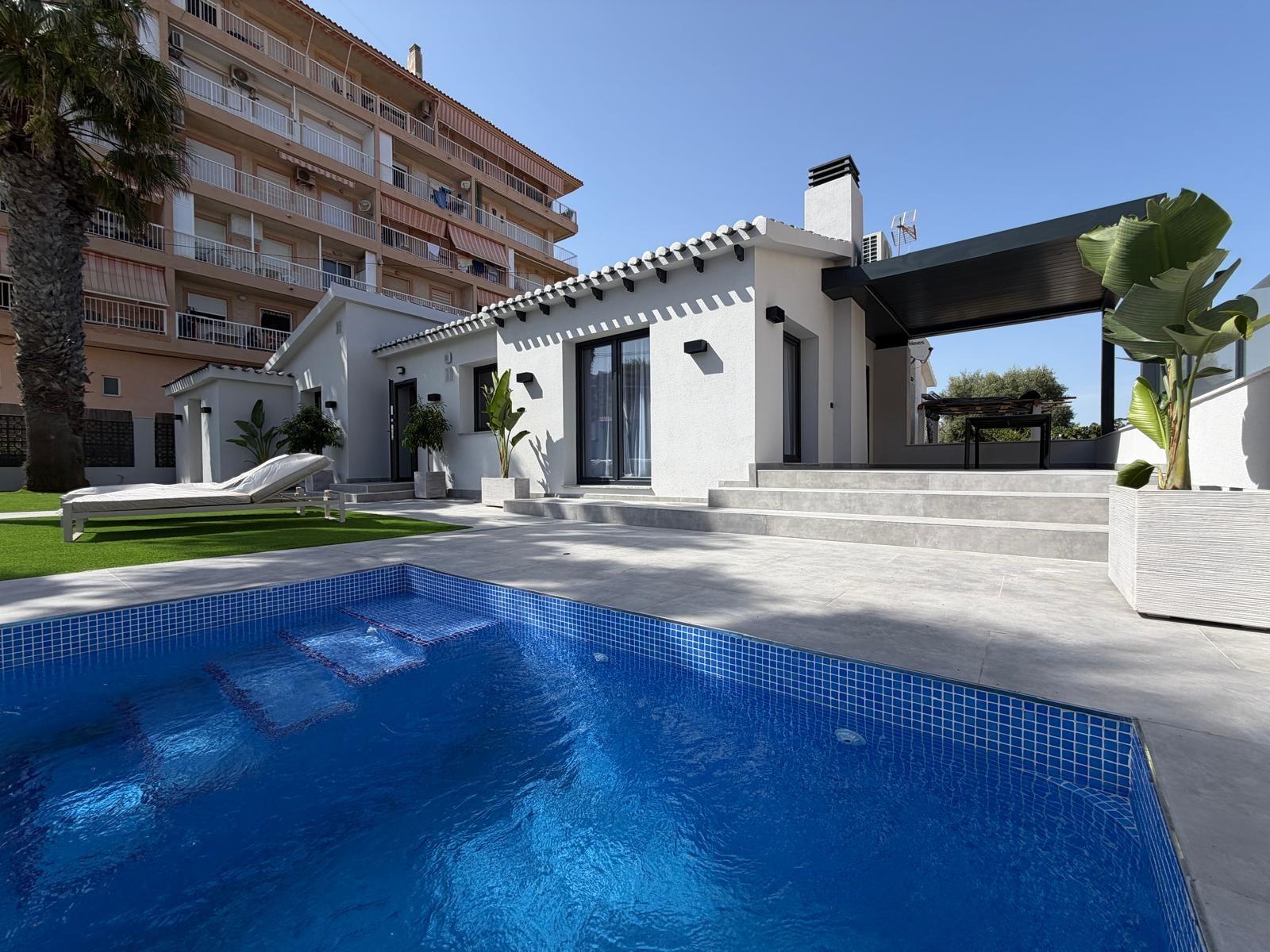 Villa for sale in Torrevieja, Alicante, Spain