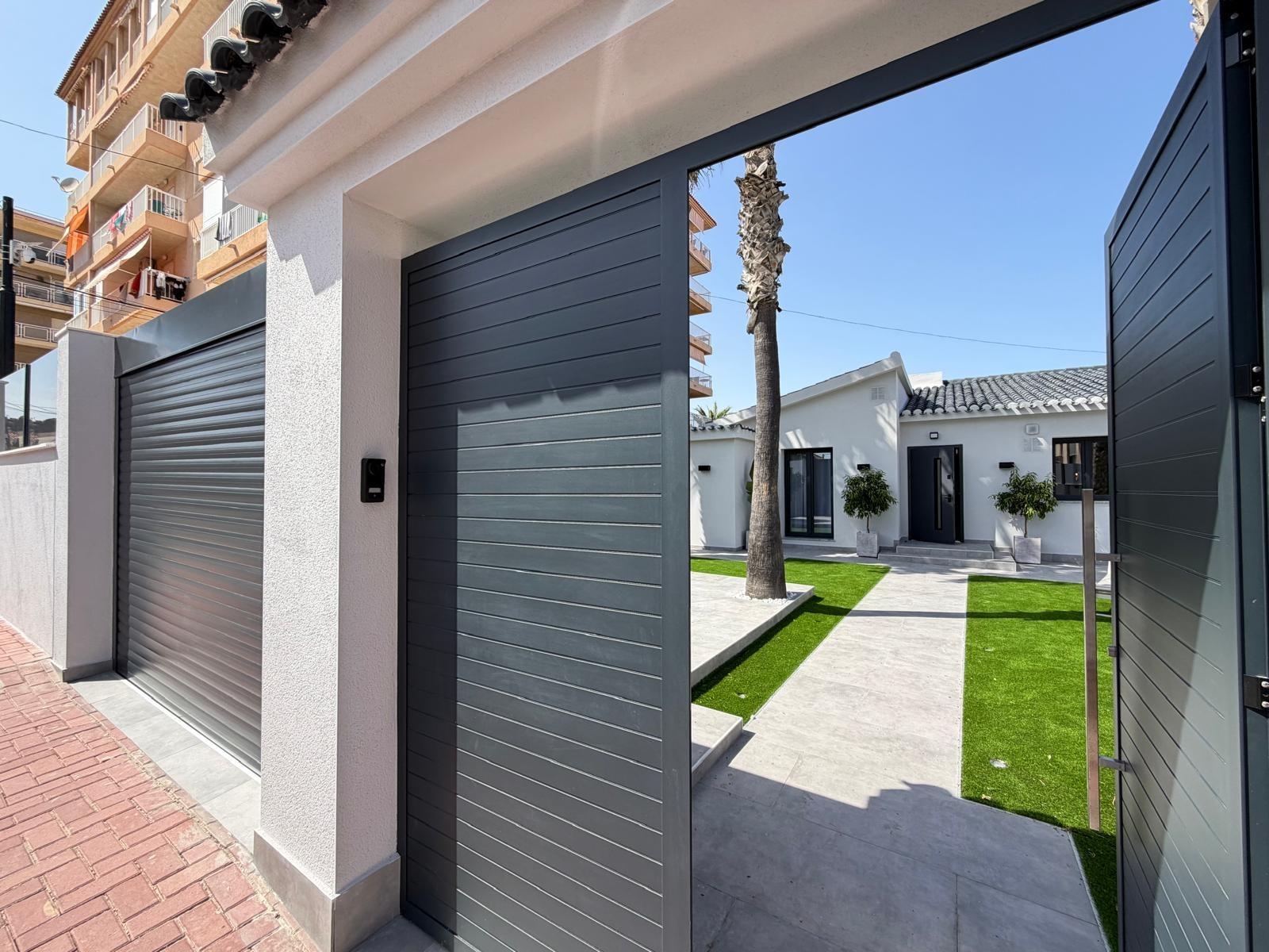 Villa for sale in Torrevieja, Alicante, Spain