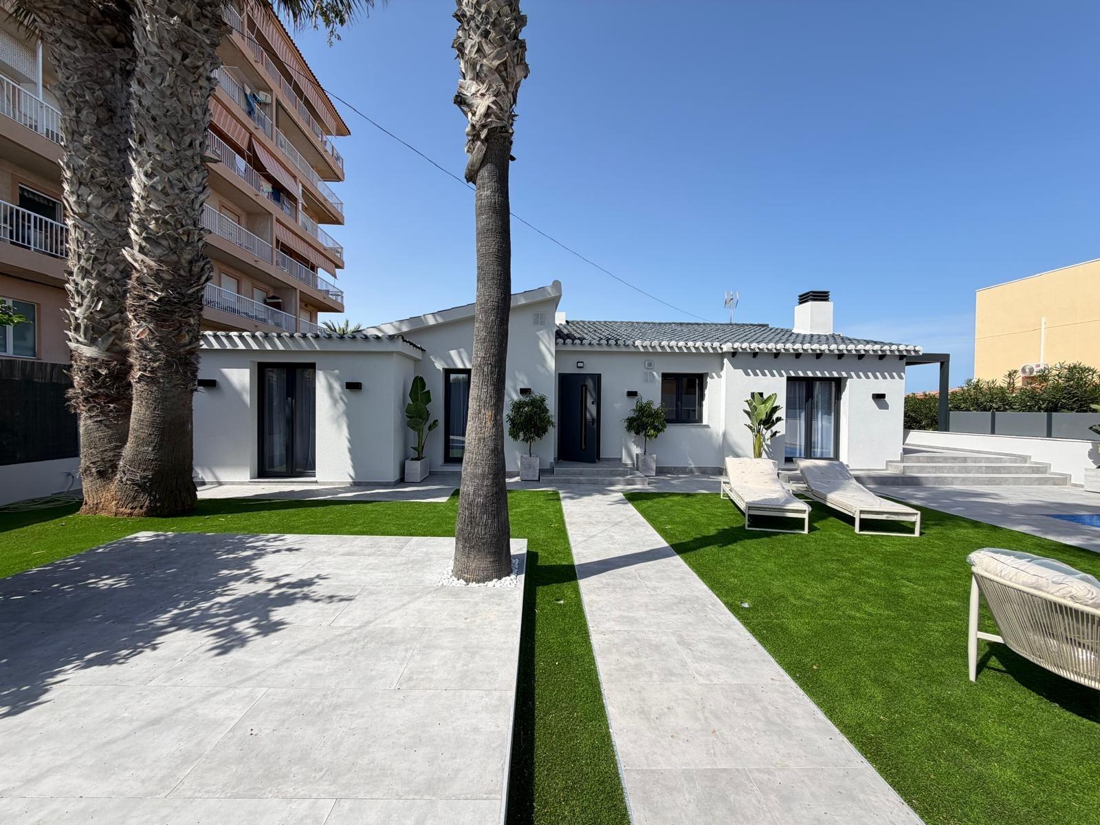 Villa for sale in Torrevieja, Alicante, Spain