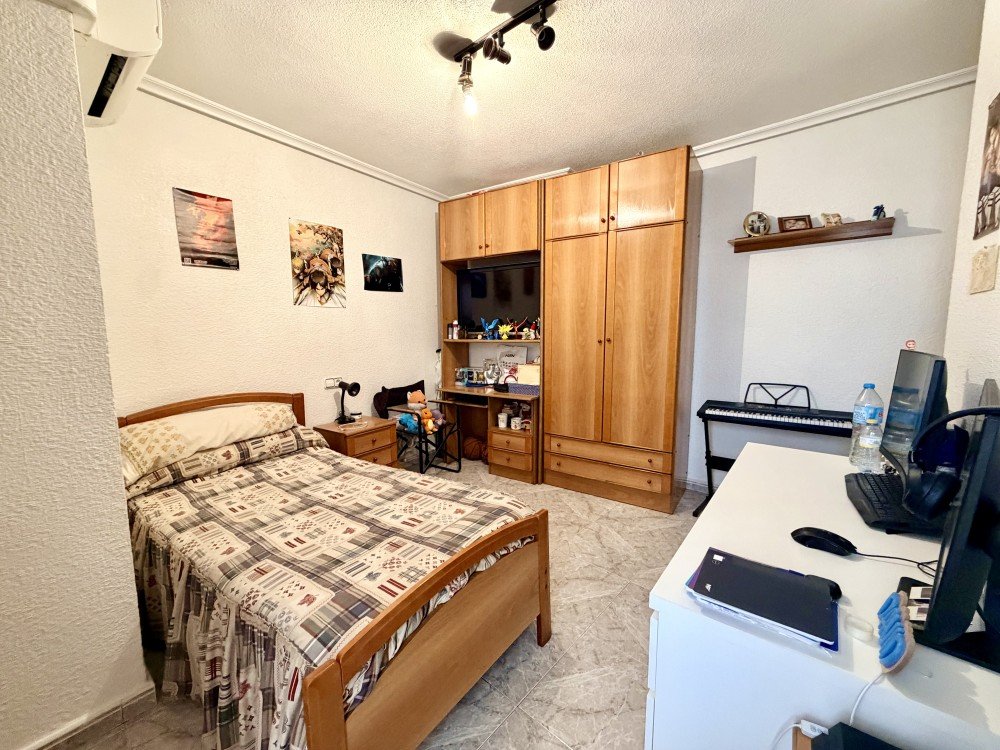 Apartment for sale in Torrevieja, Alicante, Spain
