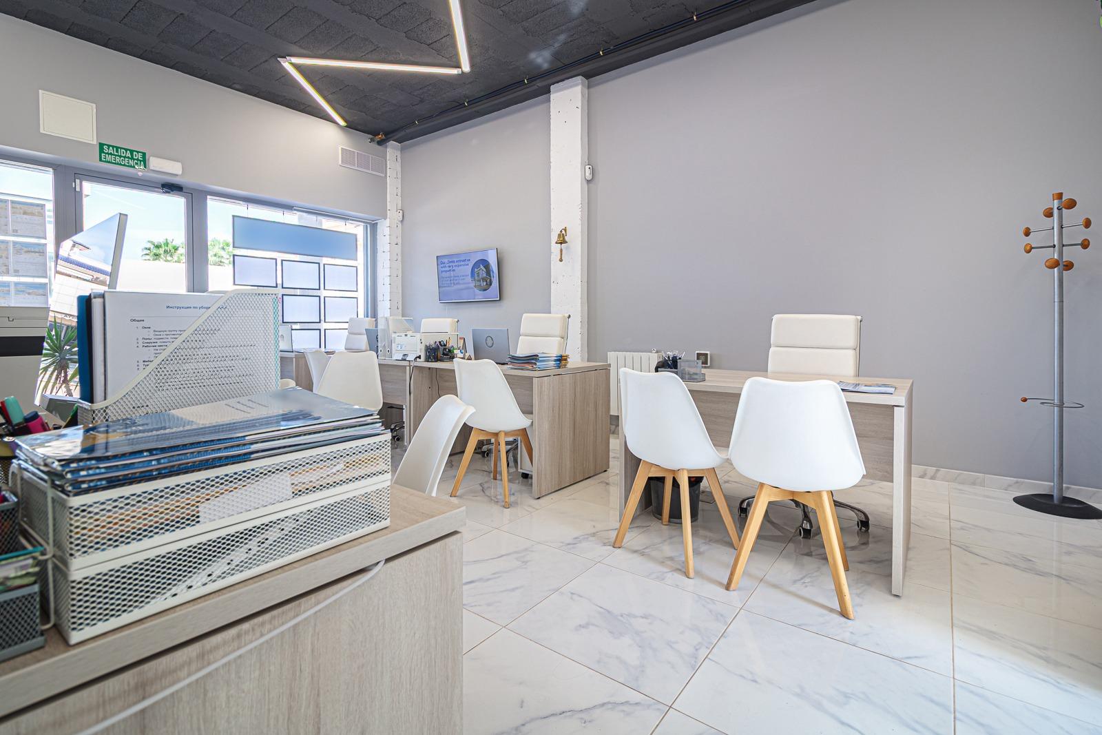Comercial en venta en Torrevieja