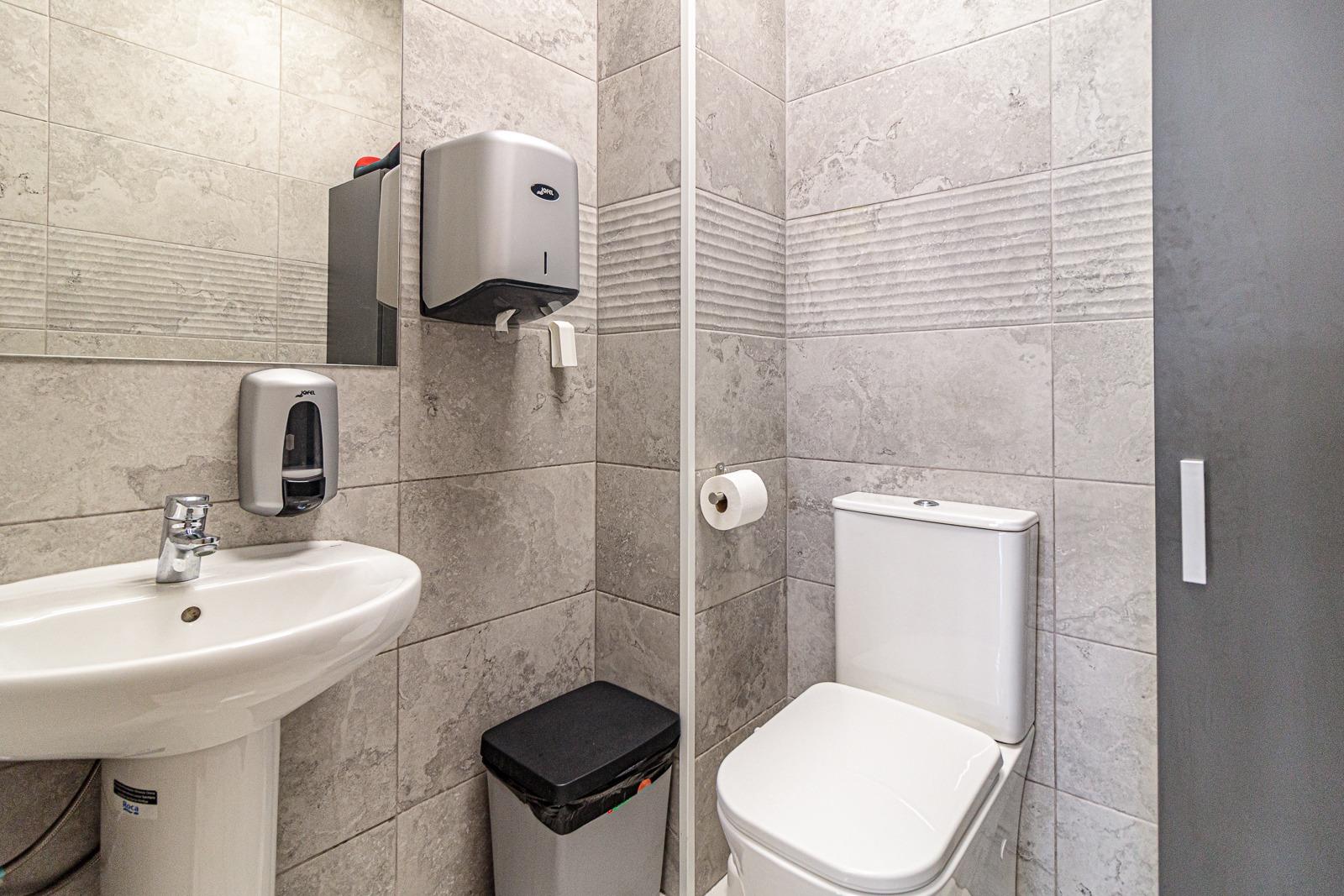Comercial en venta en Torrevieja