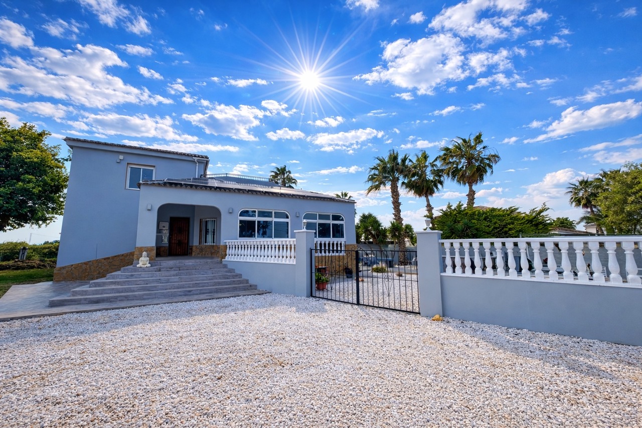 Villa for sale in Catral, Alicante, Spain
