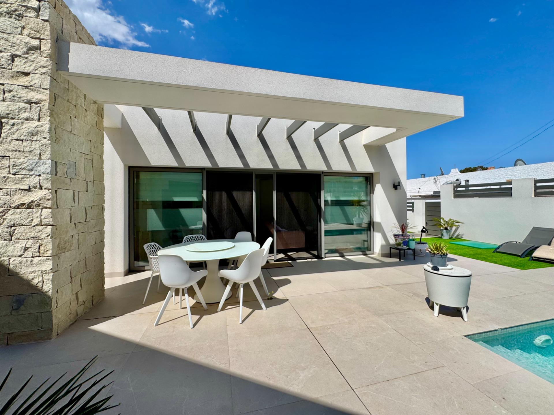 Villa en venta en San Miguel De Salinas
