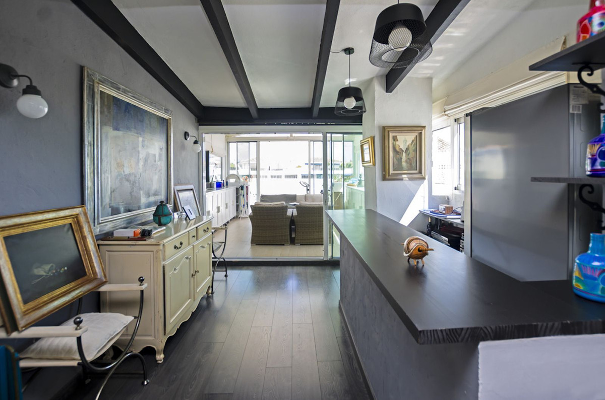 Penthouse for sale in Puerto Banus, Málaga, Spain