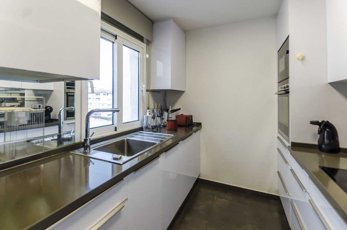 Penthouse for sale in Puerto Banus, Málaga, Spain