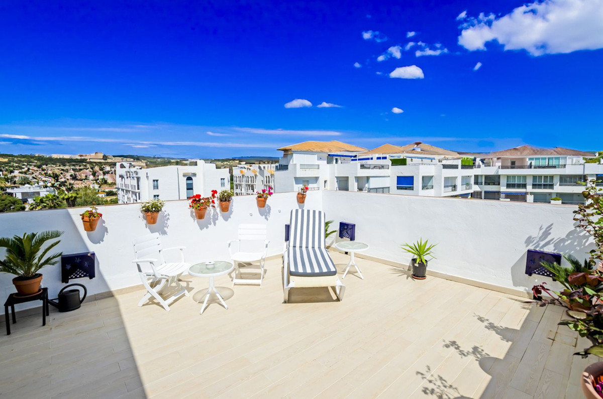 Penthouse for sale in Puerto Banus, Málaga, Spain
