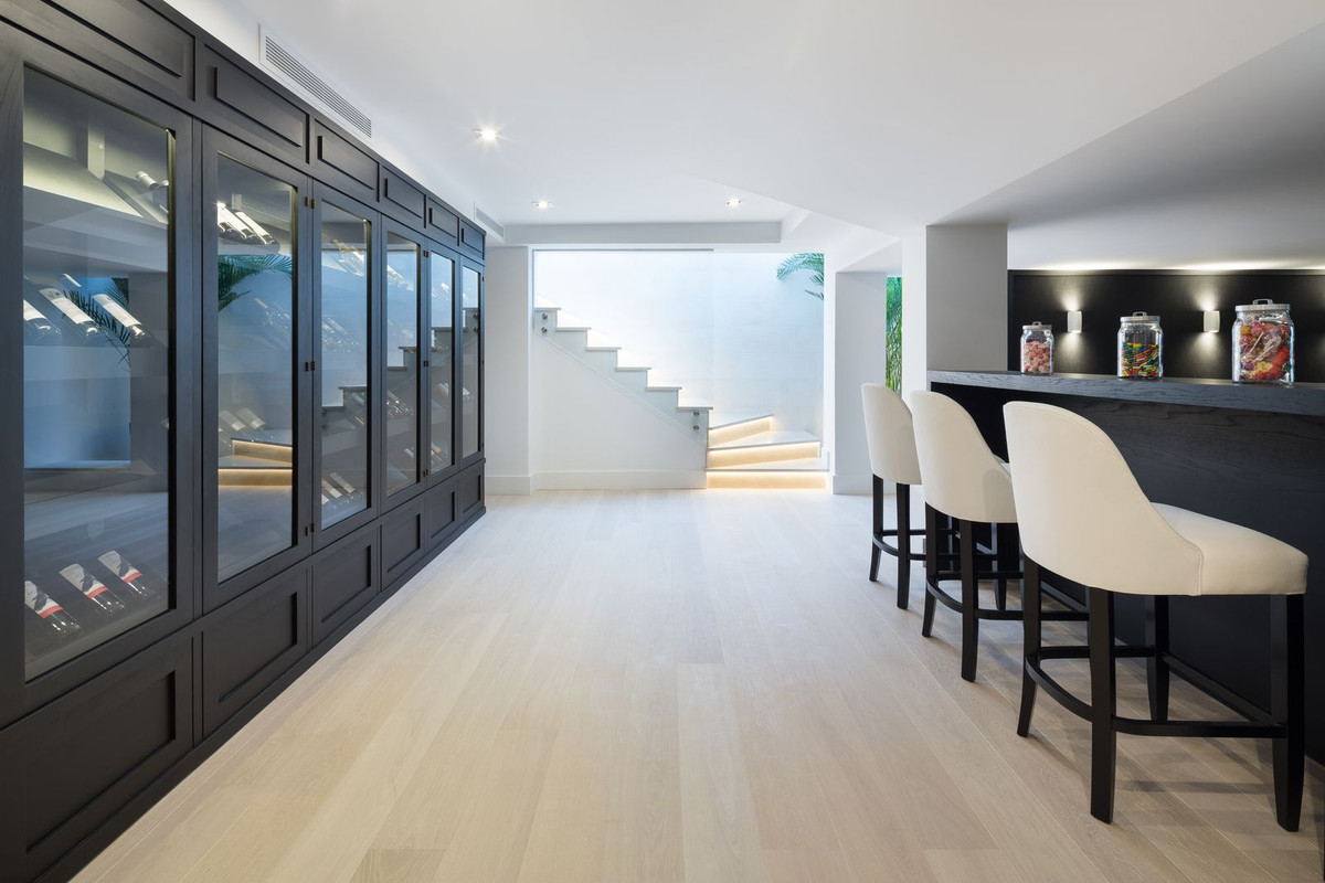 Villa for sale in Aloha, Málaga, Spain
