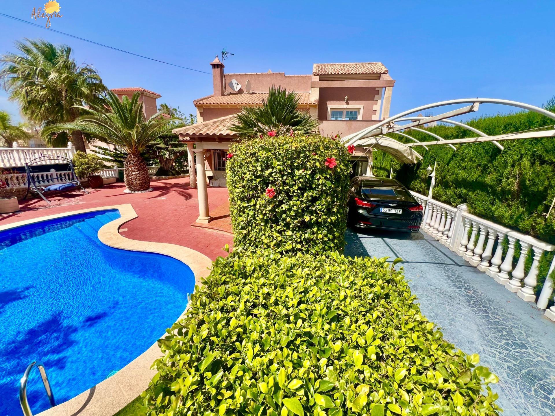 Villa for sale in Torrevieja, Alicante, Spain