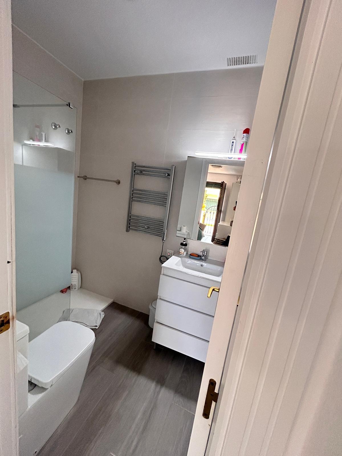 Bungalow for sale in Torrevieja, Alicante, Spain