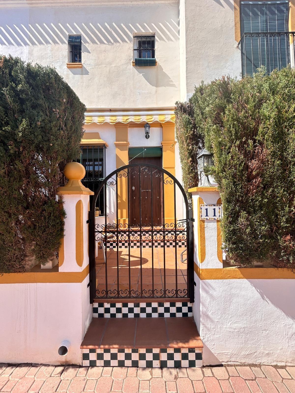 Bungalow for sale in Torrevieja, Alicante, Spain