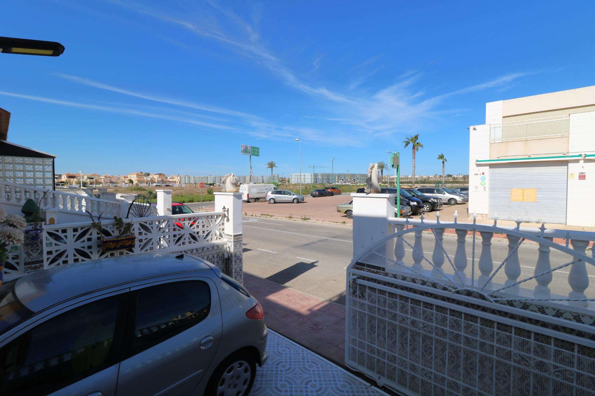Bungalow for sale in Torrevieja, Alicante, Spain