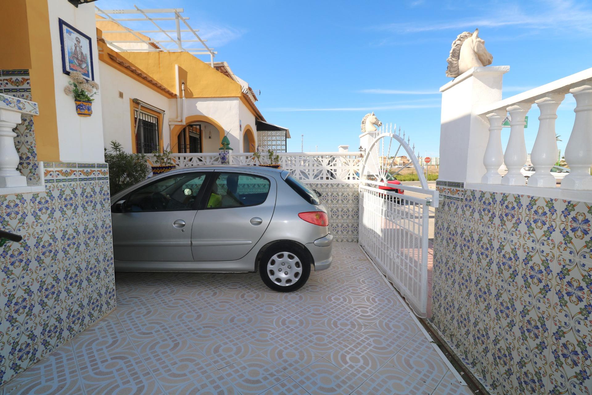 Bungalow for sale in Torrevieja, Alicante, Spain