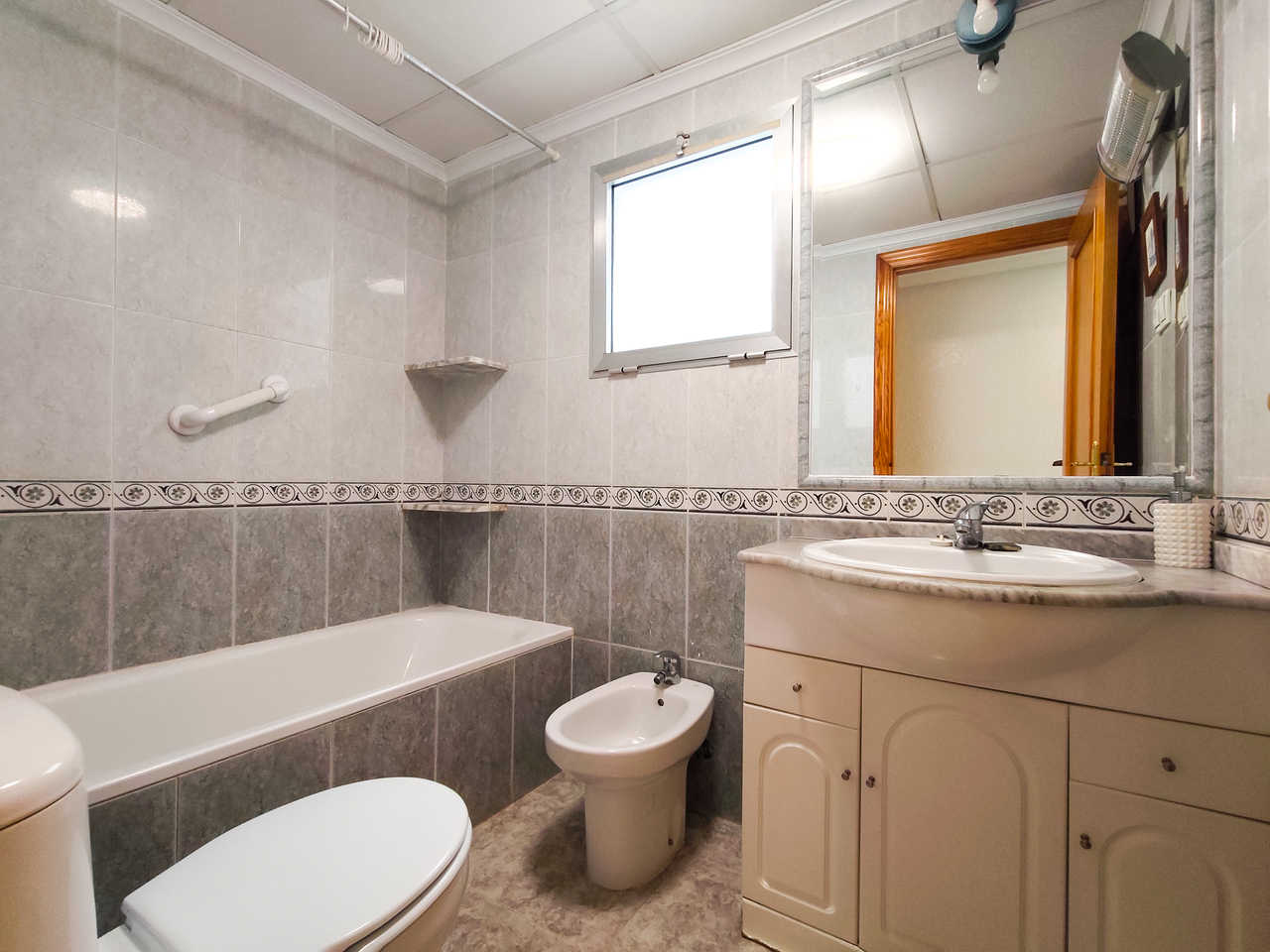 Apartment for sale in Guardamar Del Segura, Alicante, Spain