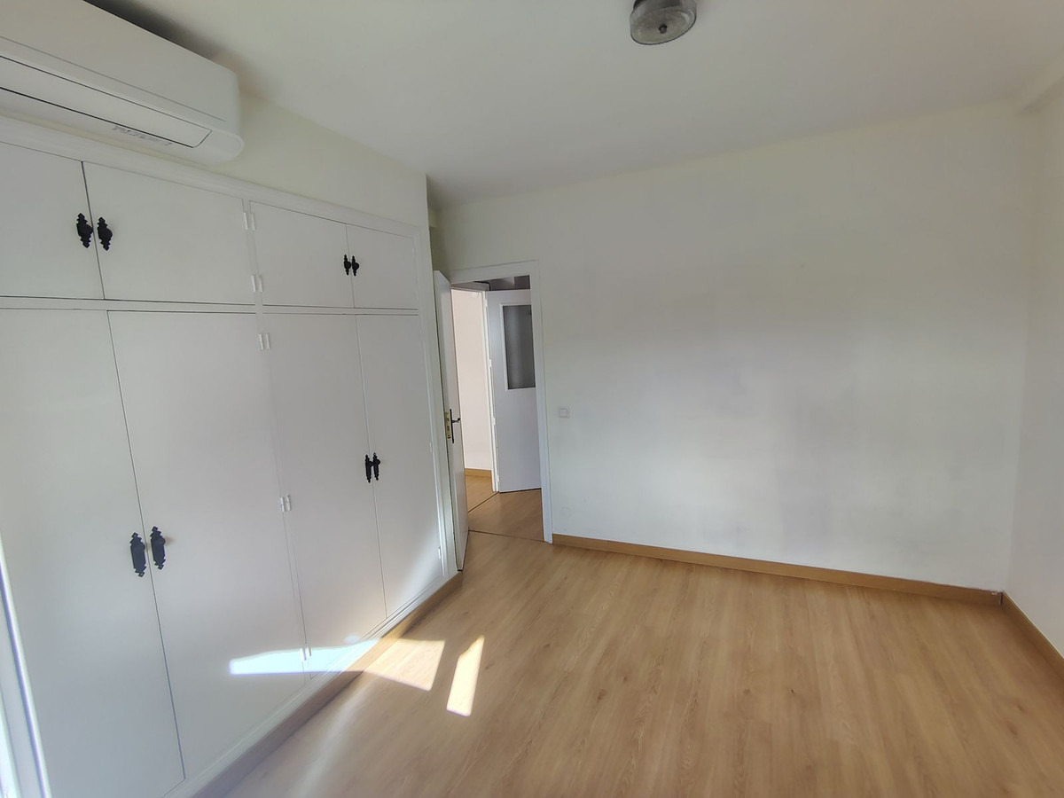 Apartment for sale in Fuengirola, Málaga, Spain