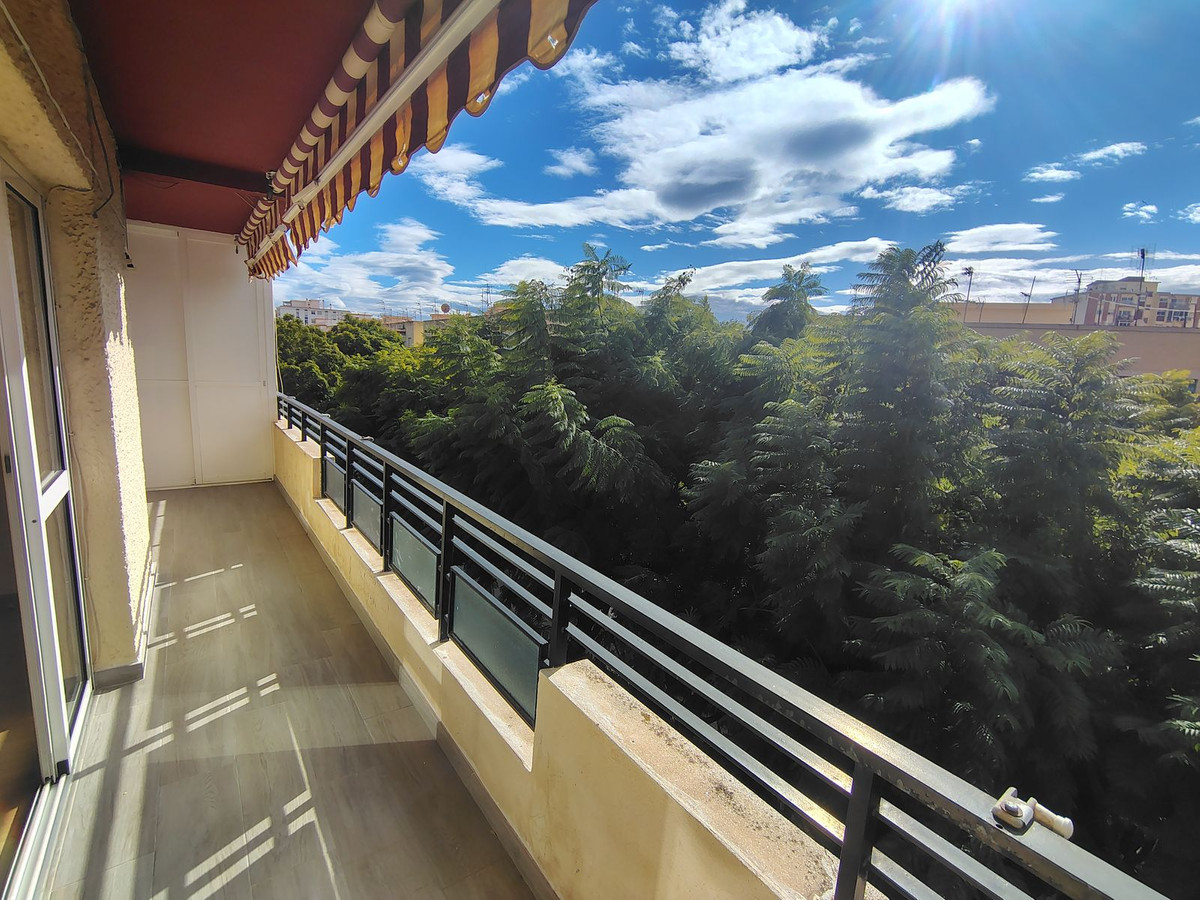 Apartment for sale in Fuengirola, Málaga, Spain