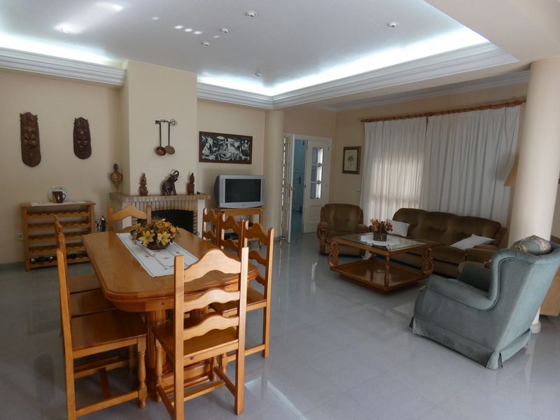 Villa en venta en Almoradi
