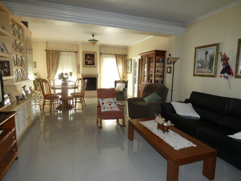Villa en venta en Almoradi