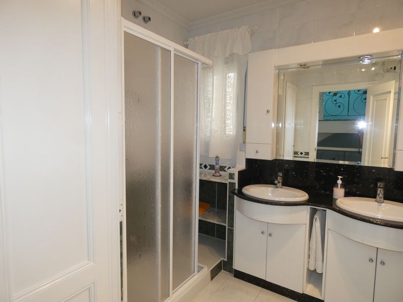 Villa en venta en Almoradi