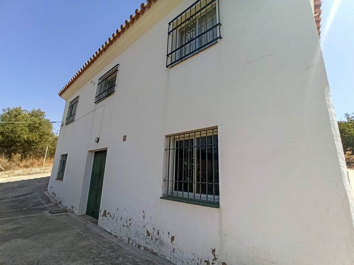 Finca en venta en Estepona