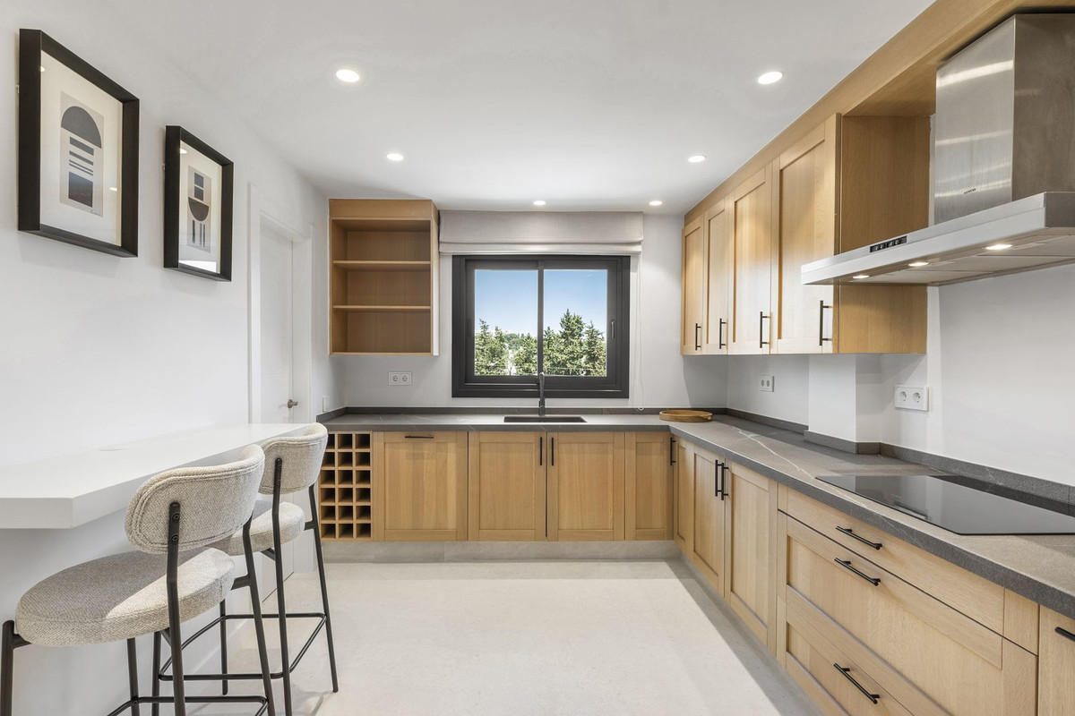 Town House for sale in Nueva Andalucía, Málaga, Spain