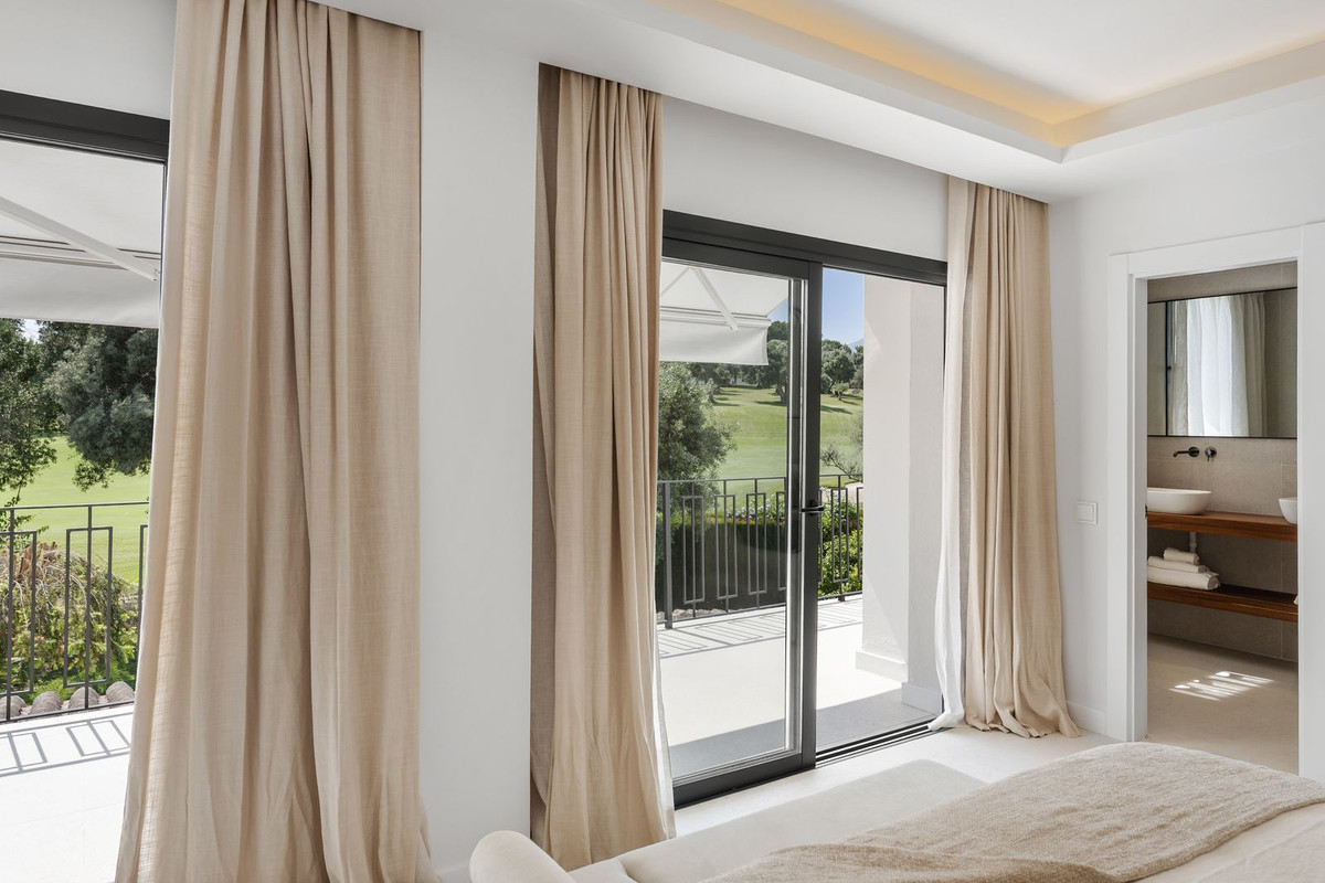 Town House for sale in Nueva Andalucía, Málaga, Spain