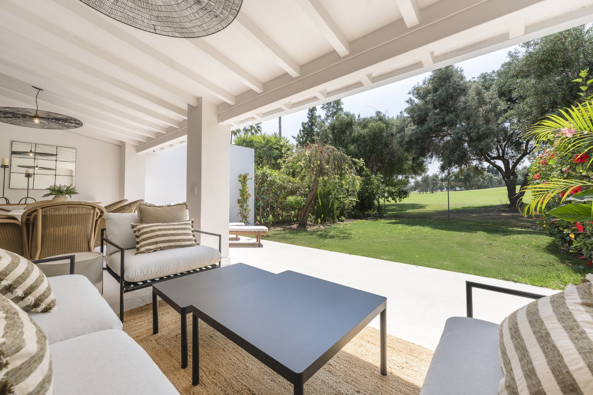 Town House for sale in Nueva Andalucía, Málaga, Spain