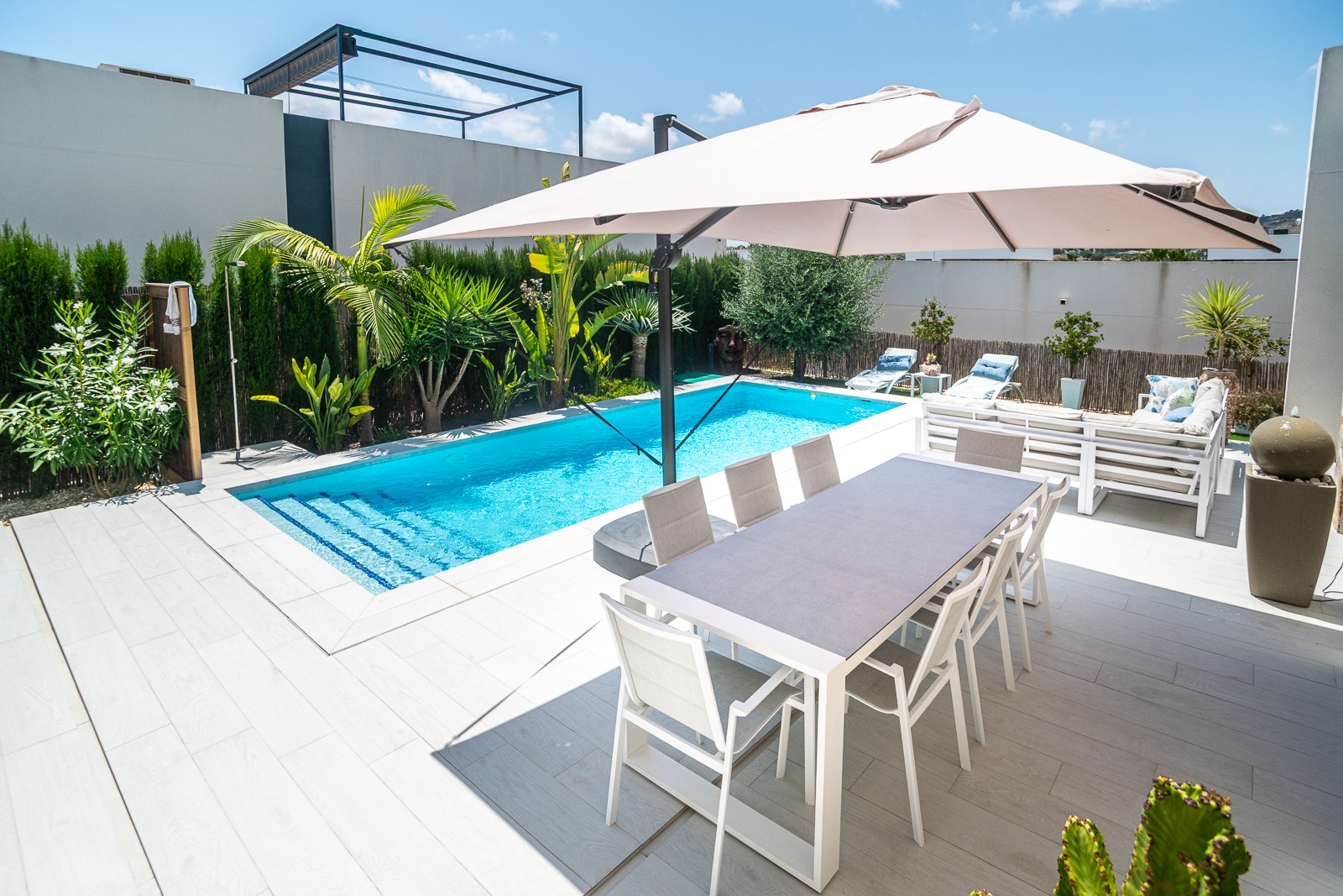 Villa en venta en Algorfa