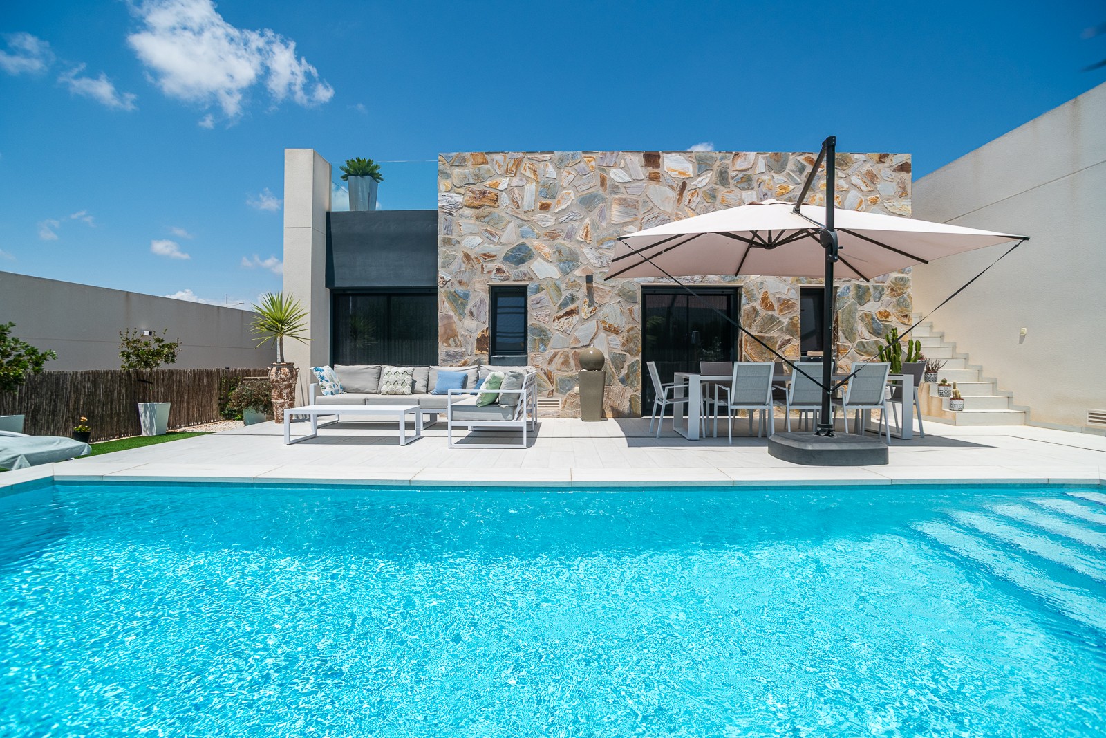Villa en venta en Algorfa