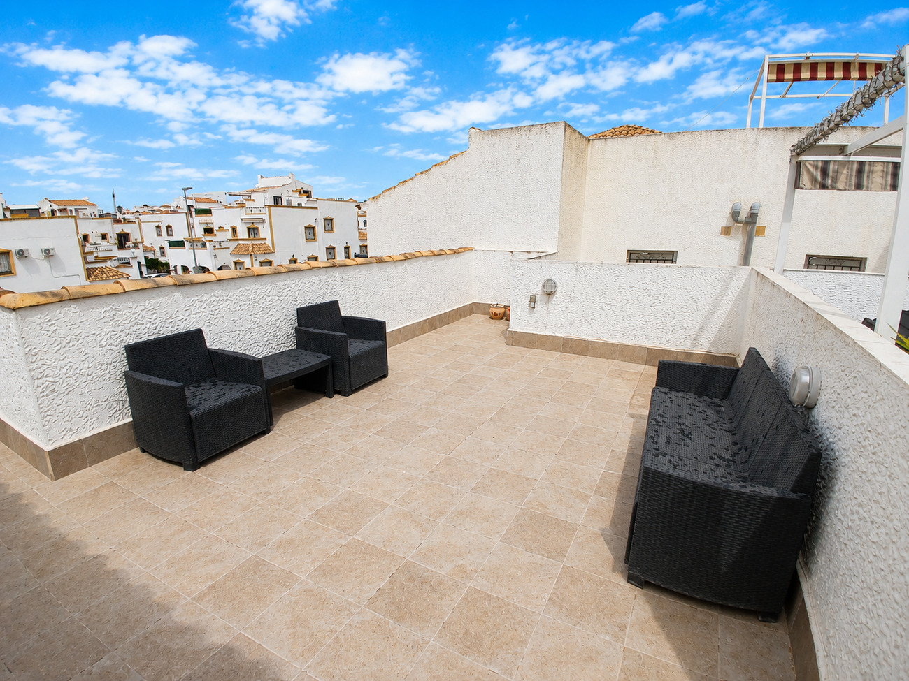 Penthouse for sale in Vistabella Golf Entre Naranjos, Alicante, Spain