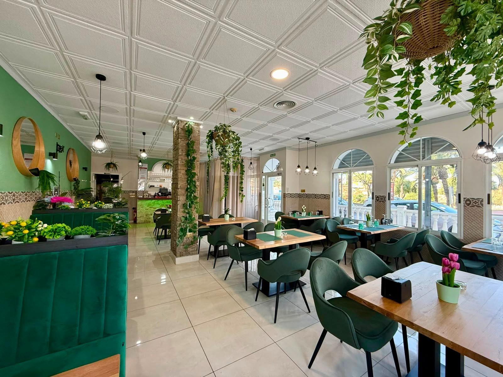 Commercial unit for sale in Guardamar Del Segura, Alicante, Spain
