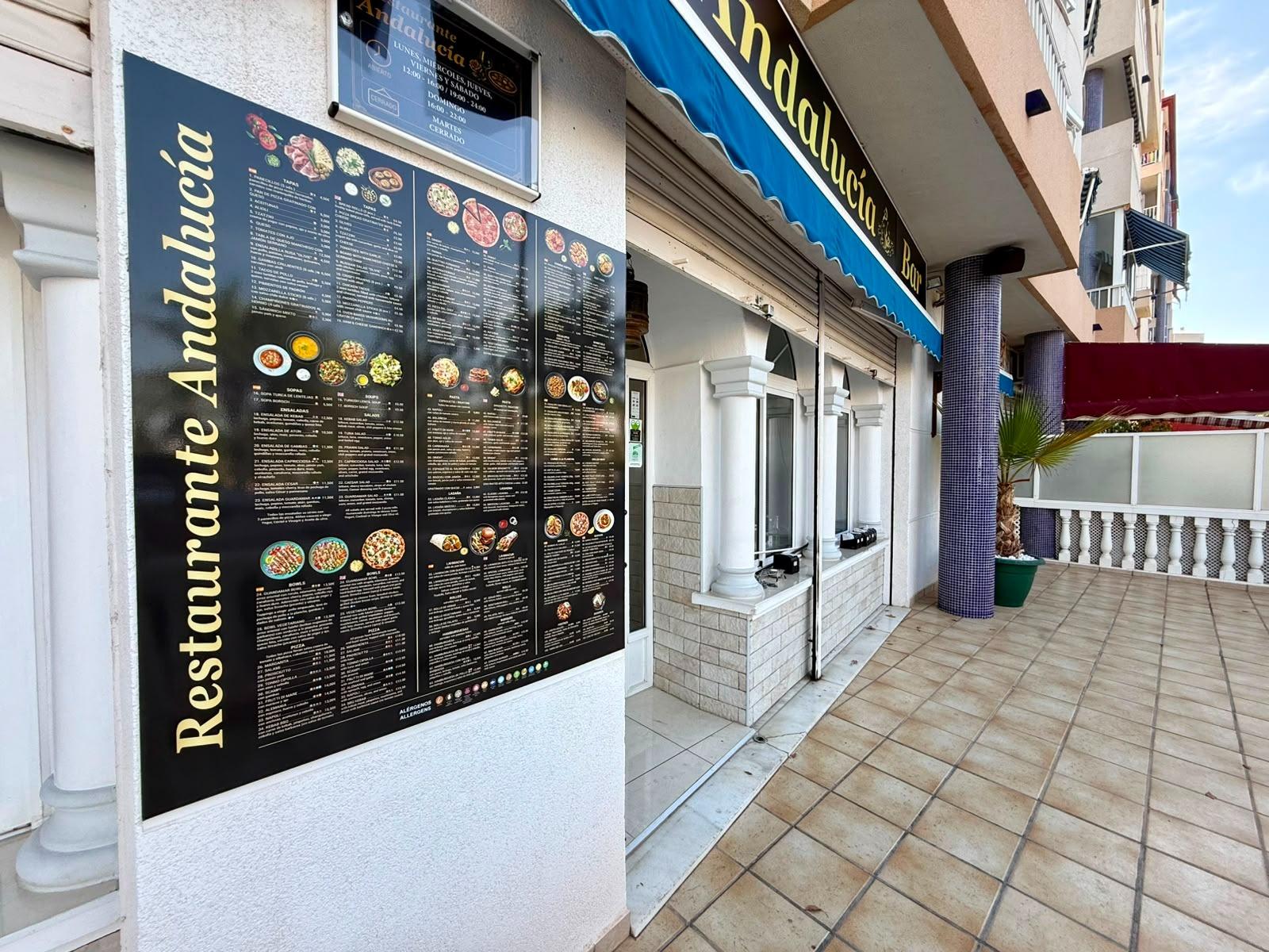 Commercial unit for sale in Guardamar Del Segura, Alicante, Spain