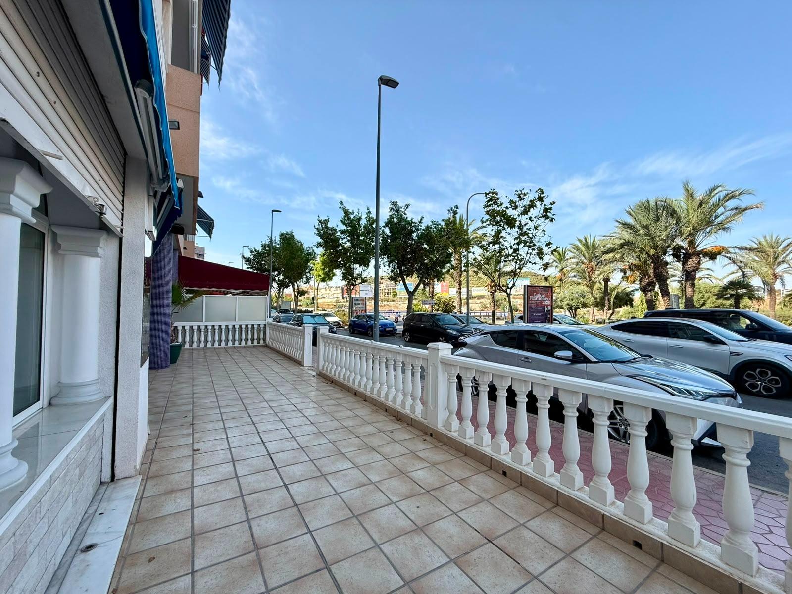 Commercial unit for sale in Guardamar Del Segura, Alicante, Spain