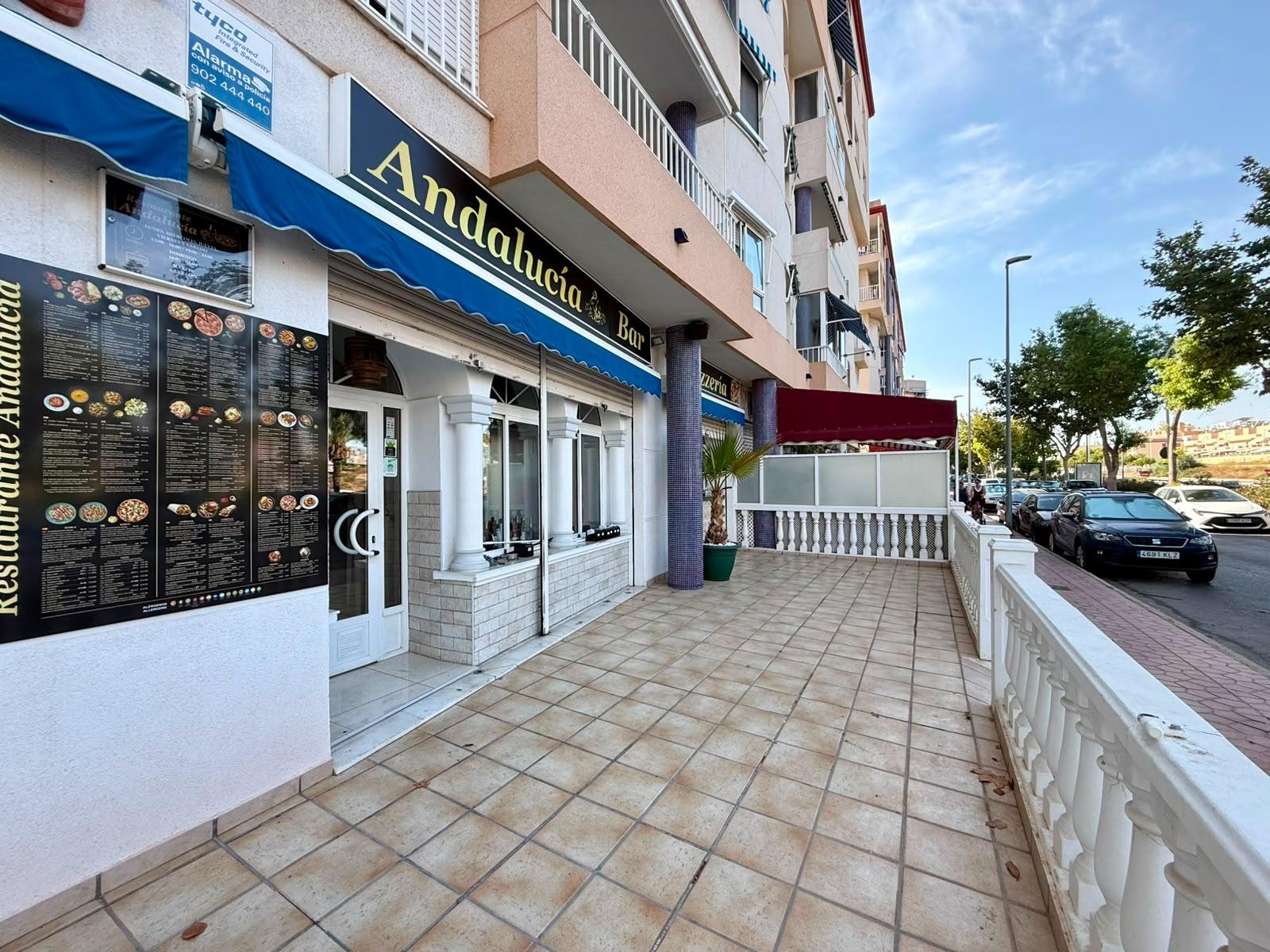 Commercial unit for sale in Guardamar Del Segura, Alicante, Spain