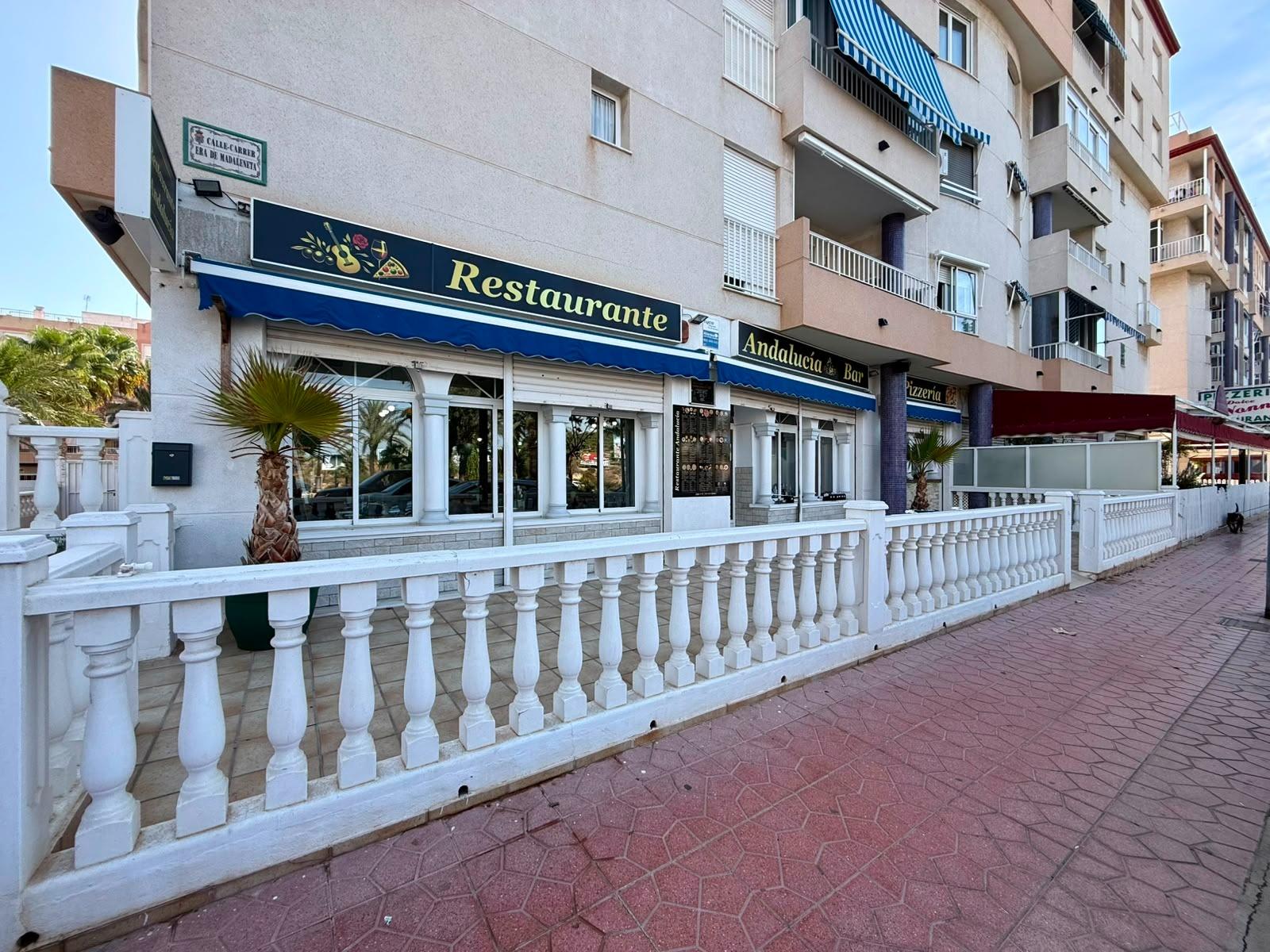 Commercial unit for sale in Guardamar Del Segura, Alicante, Spain