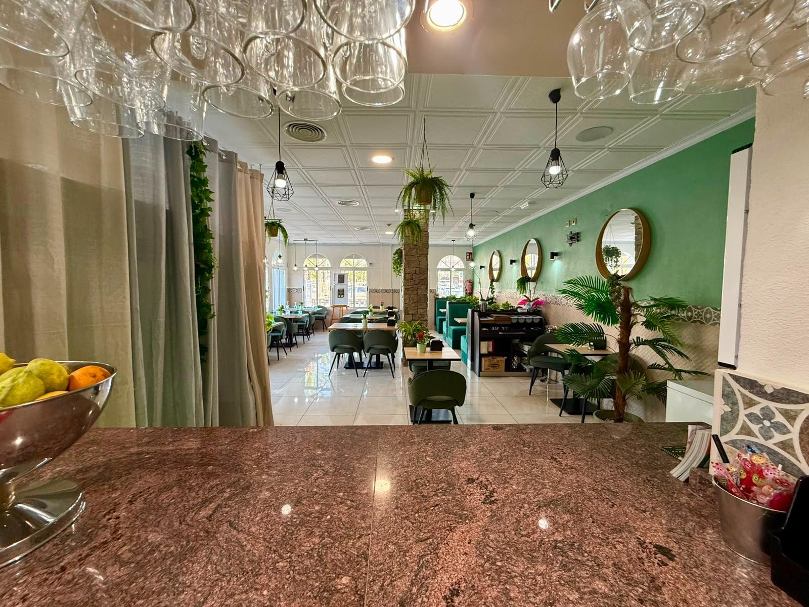 Commercial unit for sale in Guardamar Del Segura, Alicante, Spain