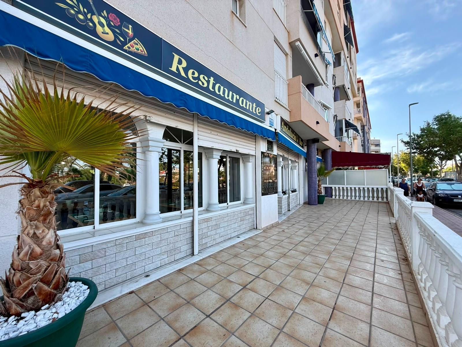 Commercial unit for sale in Guardamar Del Segura, Alicante, Spain