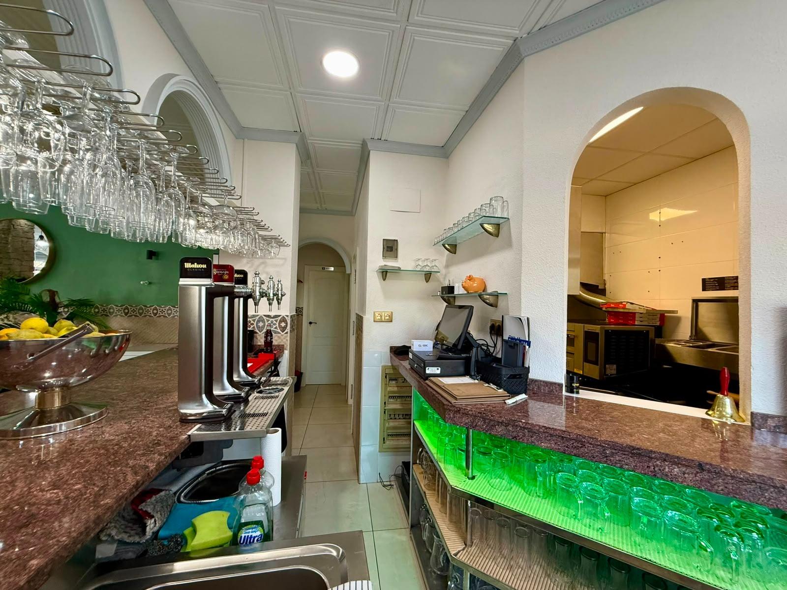 Commercial unit for sale in Guardamar Del Segura, Alicante, Spain