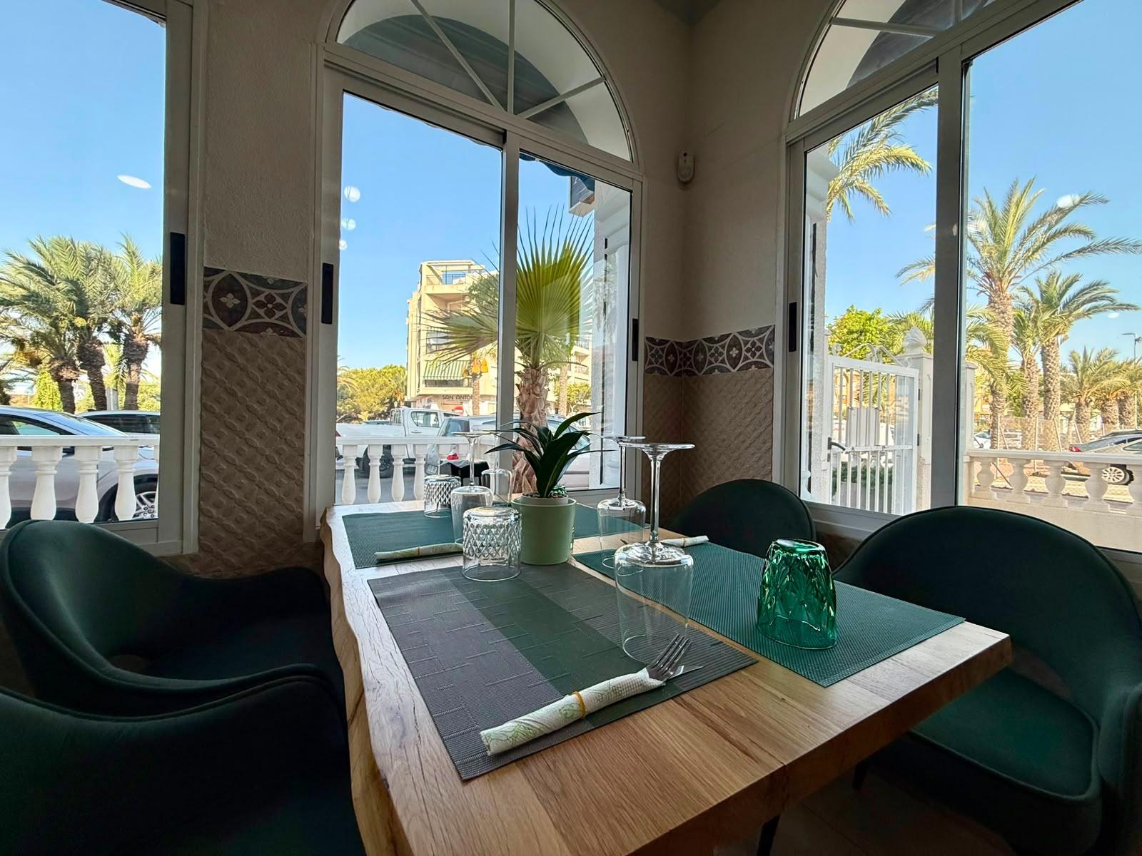 Commercial unit for sale in Guardamar Del Segura, Alicante, Spain
