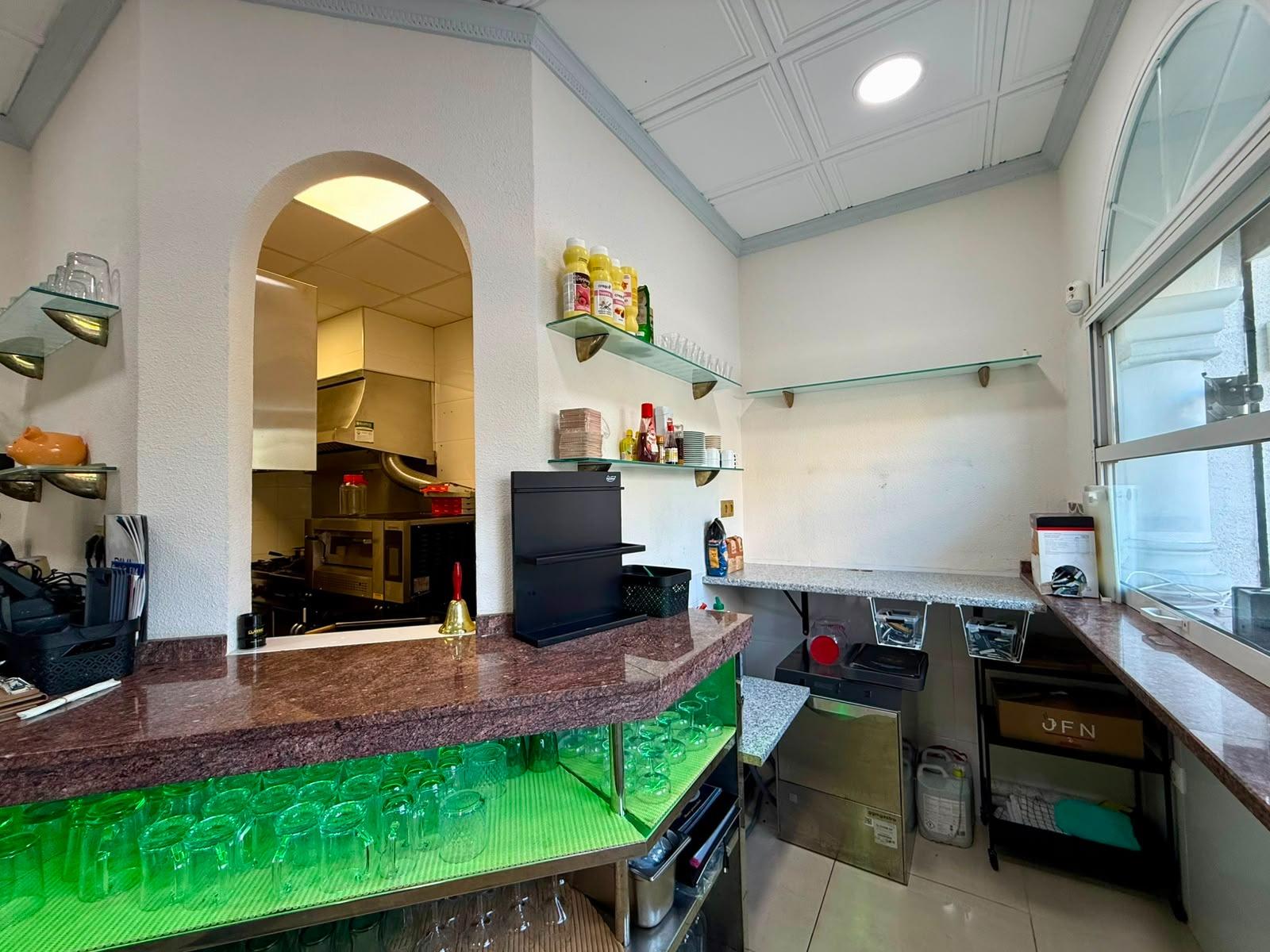 Commercial unit for sale in Guardamar Del Segura, Alicante, Spain