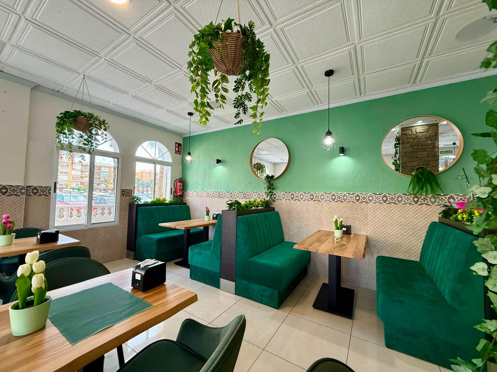 Commercial unit for sale in Guardamar Del Segura, Alicante, Spain