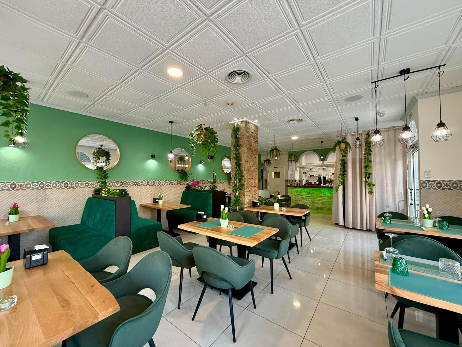 Commercial unit for sale in Guardamar Del Segura, Alicante, Spain