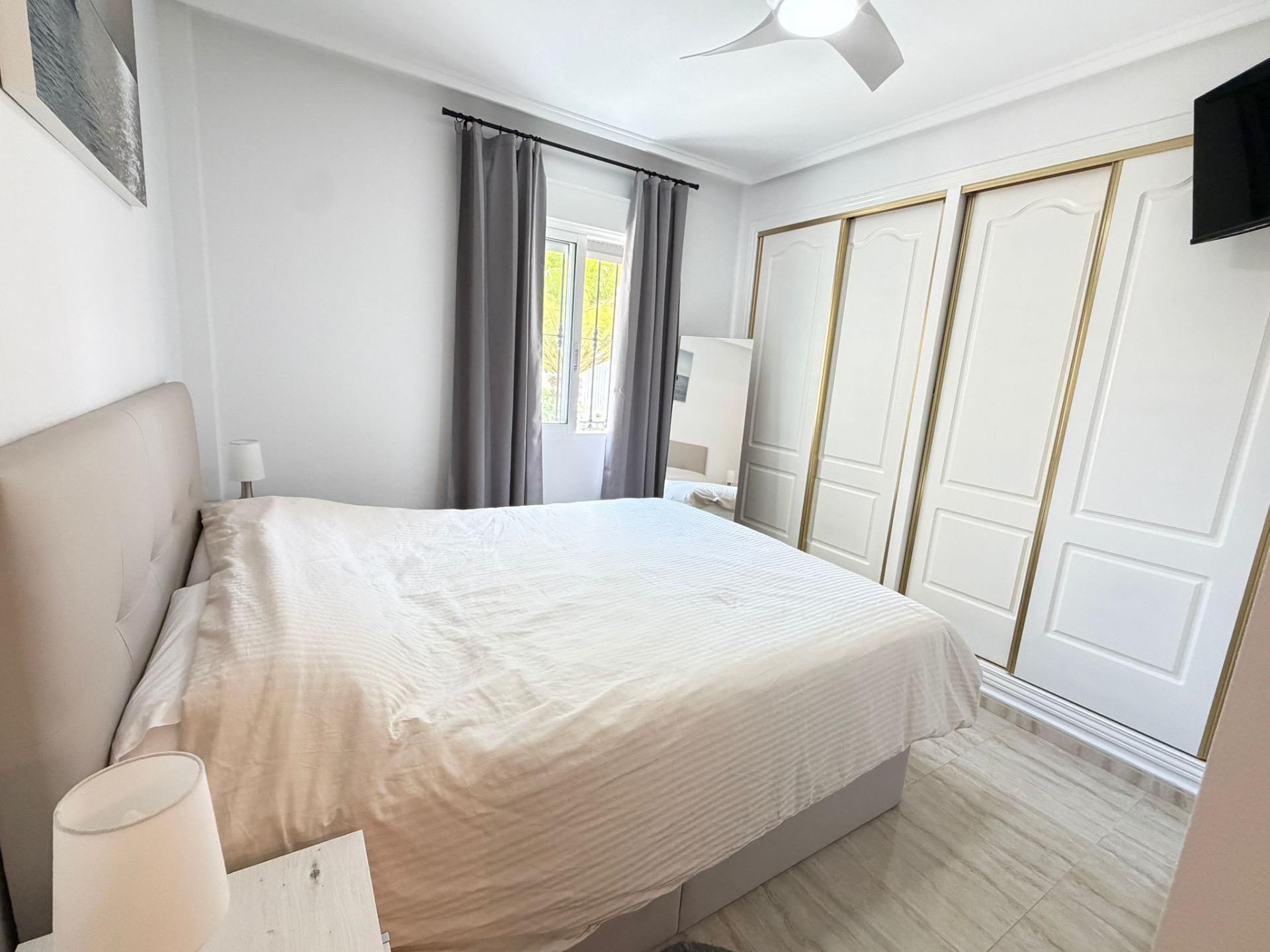 Bungalow for sale in Orihuela Costa, Alicante, Spain