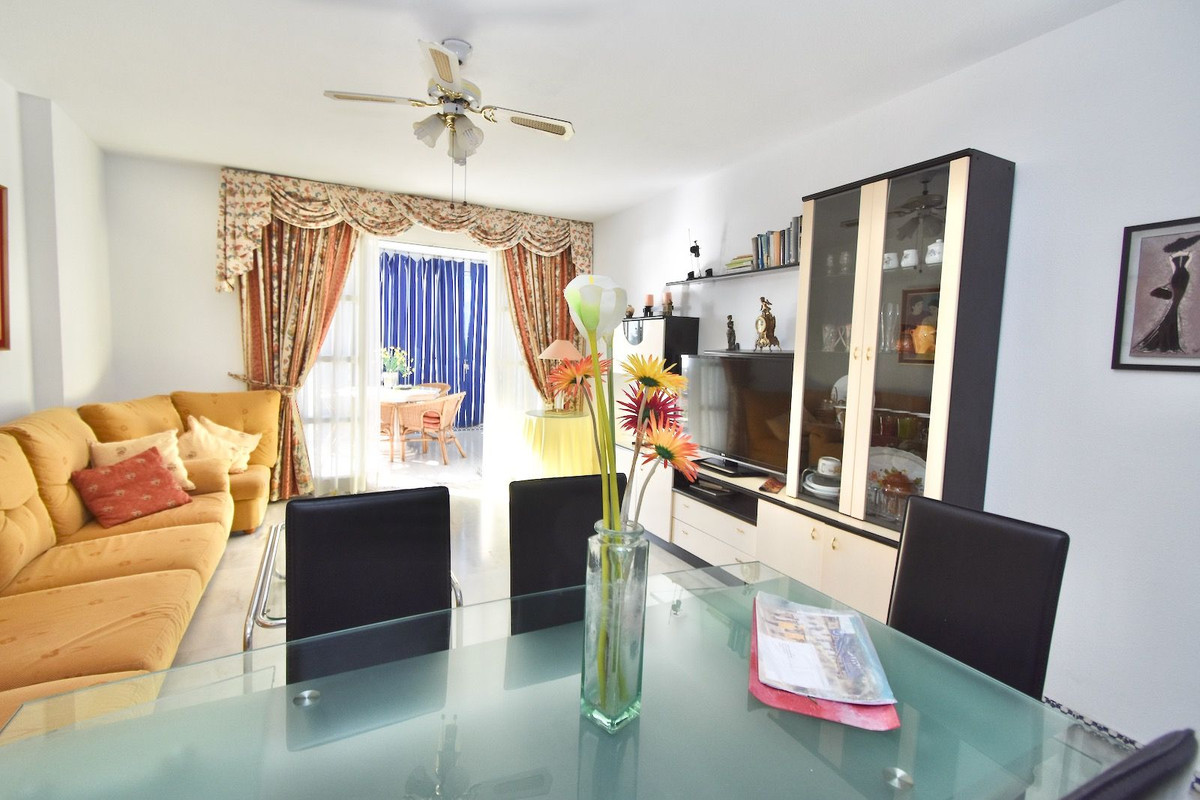 Apartment for sale in Fuengirola, Málaga, Spain